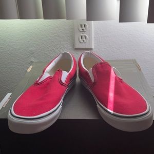 Size 10 slip one (red).Enjoy